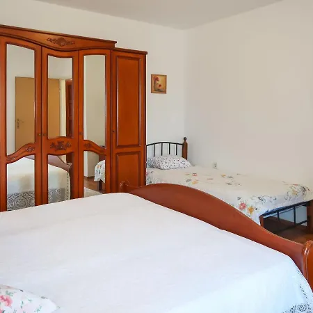 Marija By Interhome Vicani